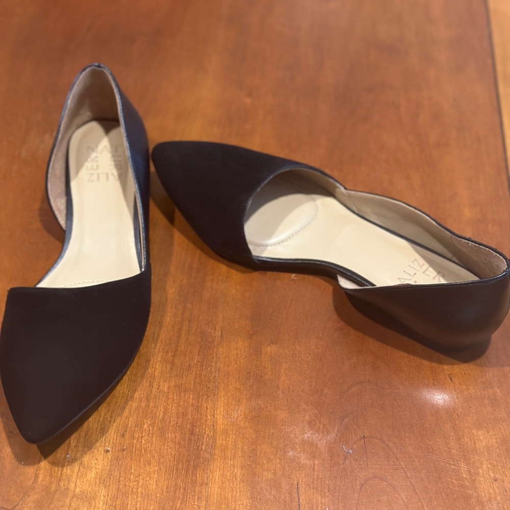 SAMANTHA D'ORSAY FLAT- black suede- size 6.5 wide EUC!
